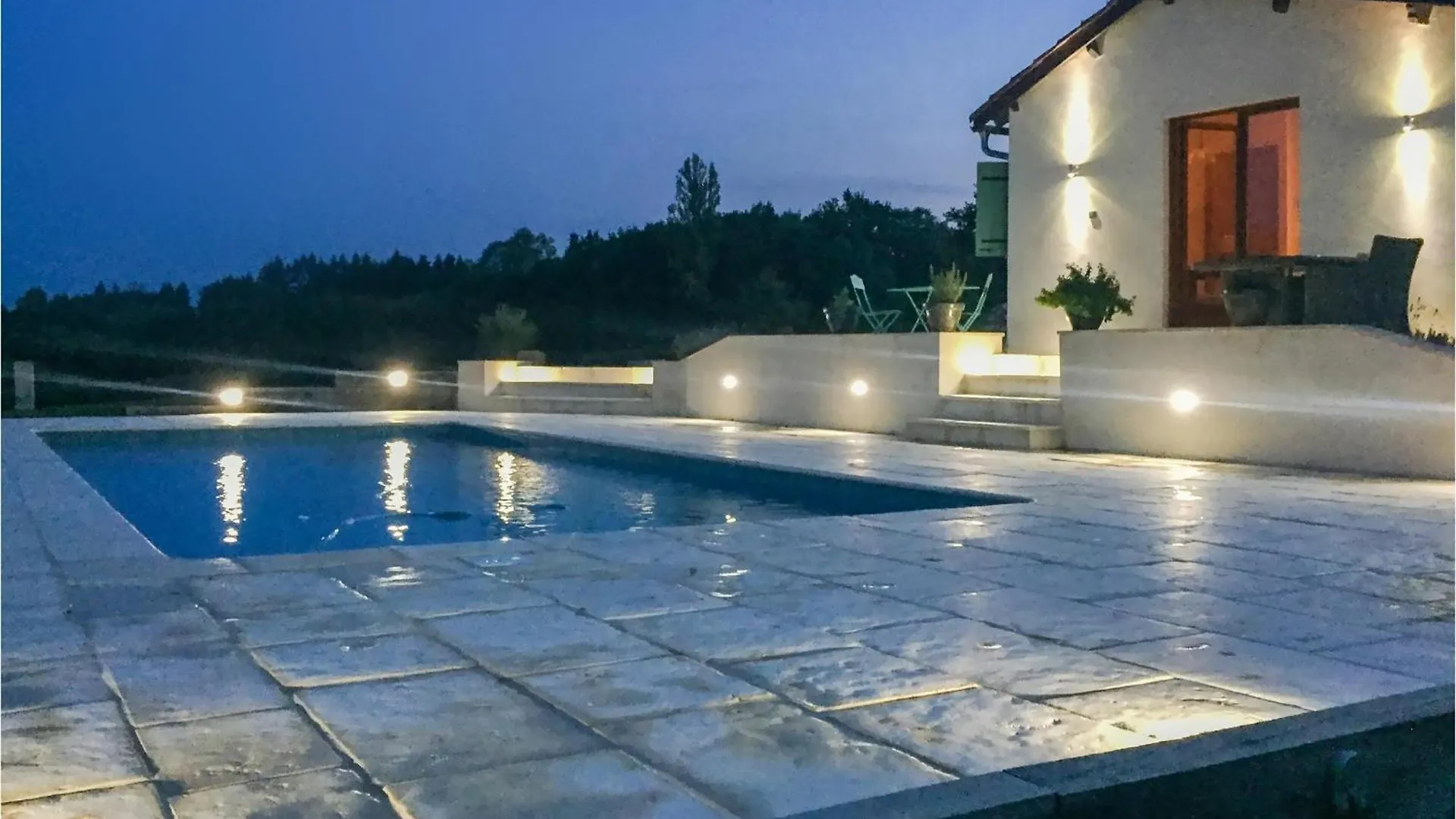 Holiday home Cozy Home In Monfaucon With Wifi