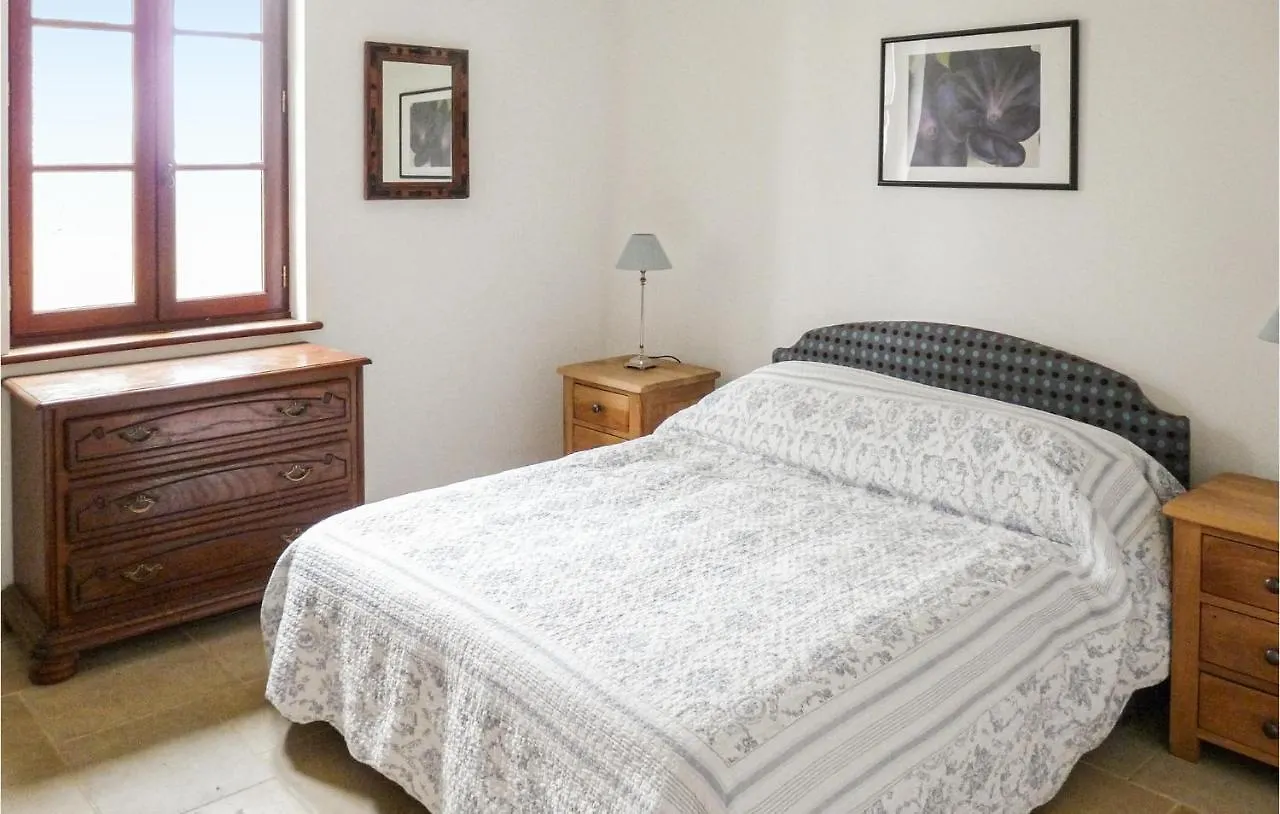 Vakantiehuis Cozy Home In Monfaucon With Wifi